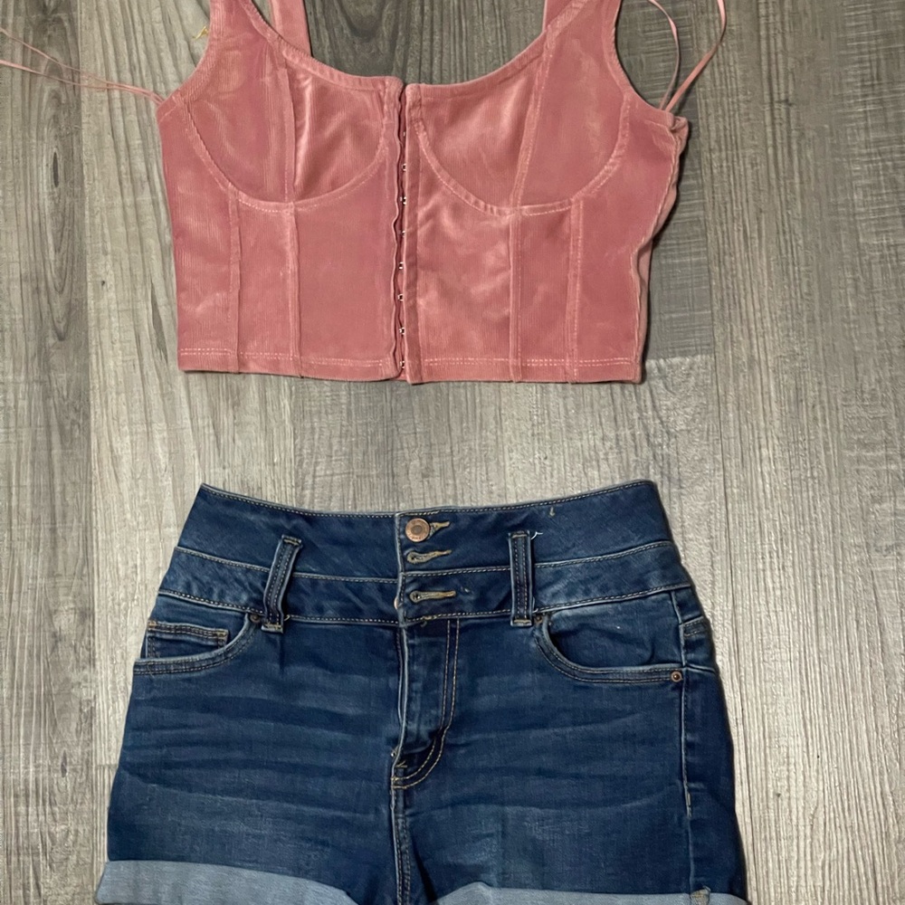 Remonte Dusty Rose Crop Topand Jean shorts